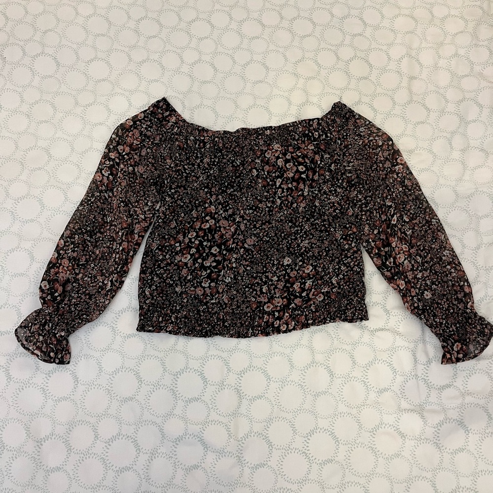 Abercrombie and Fitch Off-The-Shoulder Crinkle Chiffon Blouse